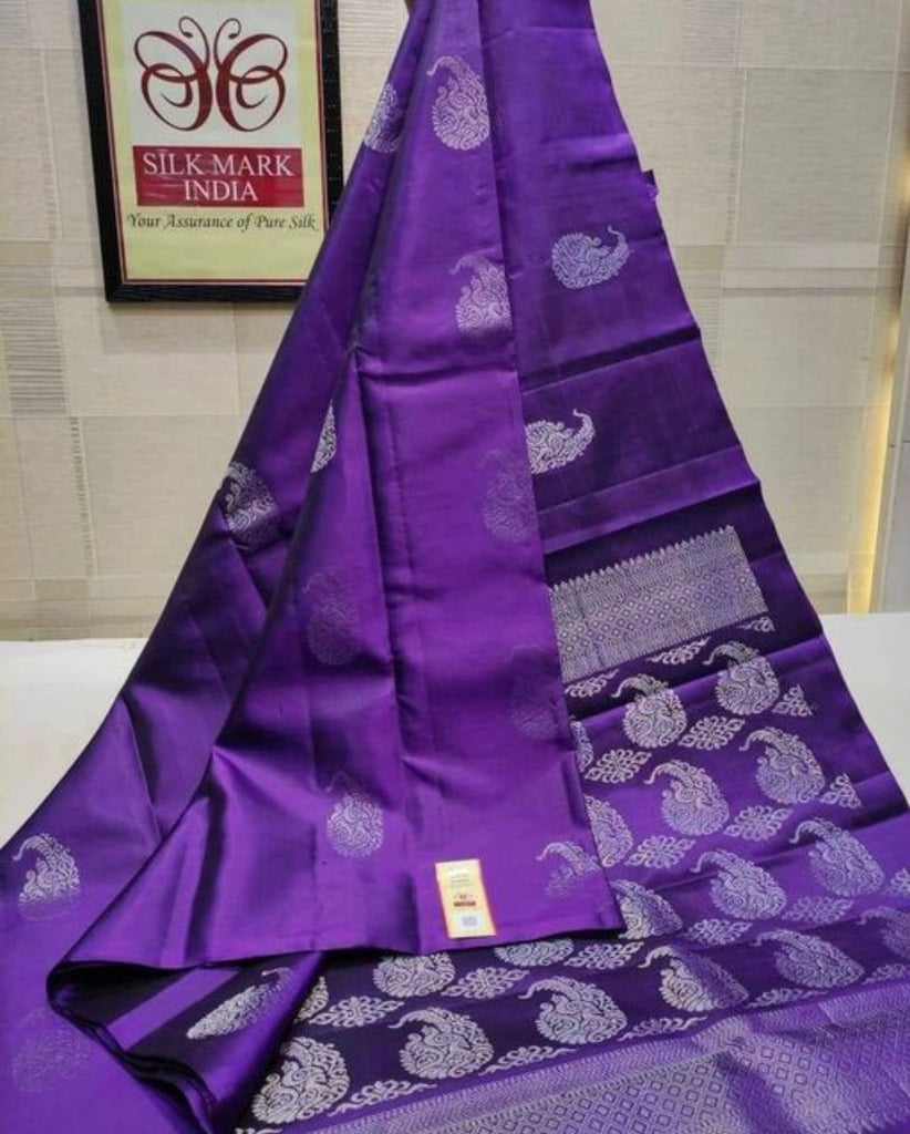 Refreshing Purple Soft Silk Saree With Dazzling Blouse Piece ClothsVilla