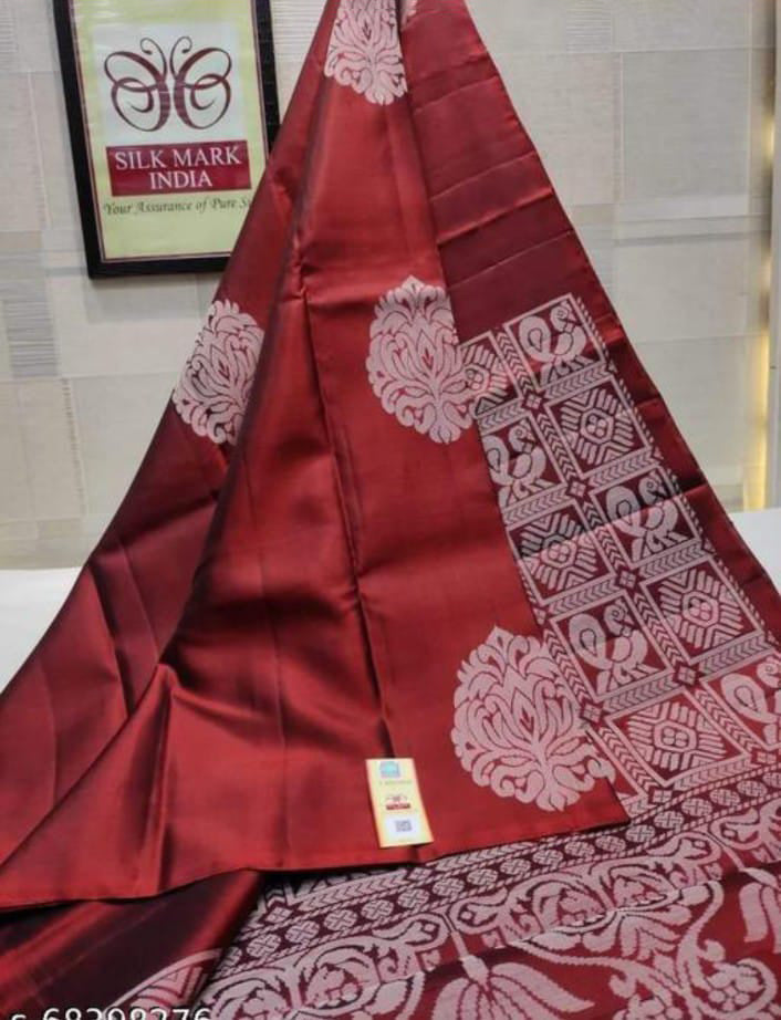 Dazzling Red Soft Silk Saree With Intricate Blouse Piece ClothsVilla Main image