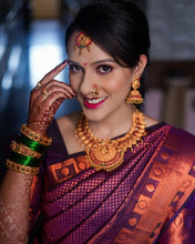 Load image into Gallery viewer, Gratifying Purple Soft Silk Saree With Splendiferous Blouse Piece ClothsVilla