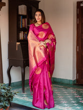 Load image into Gallery viewer, Mesmerising Dark Pink Soft Silk Saree With Skinny Blouse Piece ClothsVilla