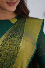 Load image into Gallery viewer, Pleasurable Dark Green Soft Silk Saree With Petrichor Blouse Piece ClothsVilla