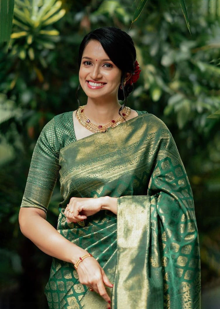 Blooming Rama Soft Silk Saree With Desiring Blouse Piece ClothsVilla