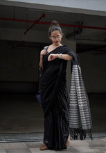 Load image into Gallery viewer, Extraordinary Black Soft Silk Saree With Sizzling Blouse Piece ClothsVilla