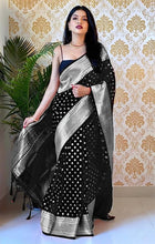 Load image into Gallery viewer, Smart Black Soft Silk Saree With Ravishing Blouse Piece ClothsVilla