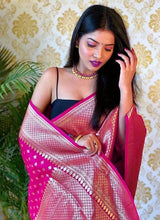 Load image into Gallery viewer, Fancifull Dark Pink Soft Silk Saree With Adoring Blouse Piece ClothsVilla