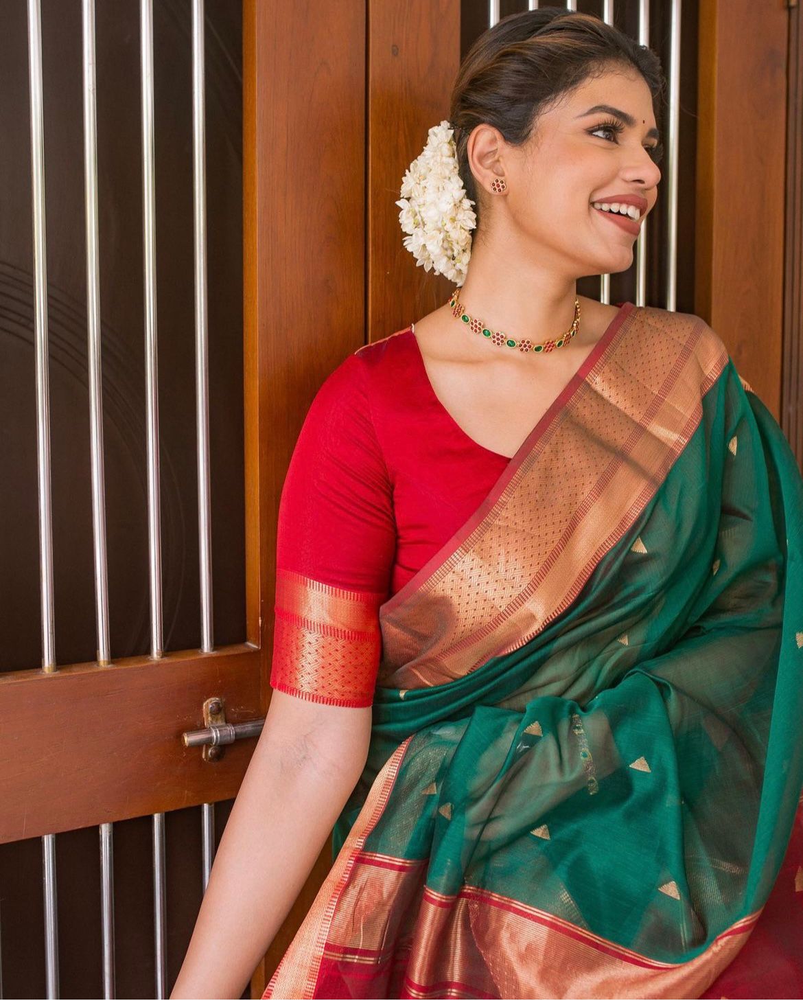 Seraglio Green Soft Silk Saree With Murmurous Blouse Piece Secondary image