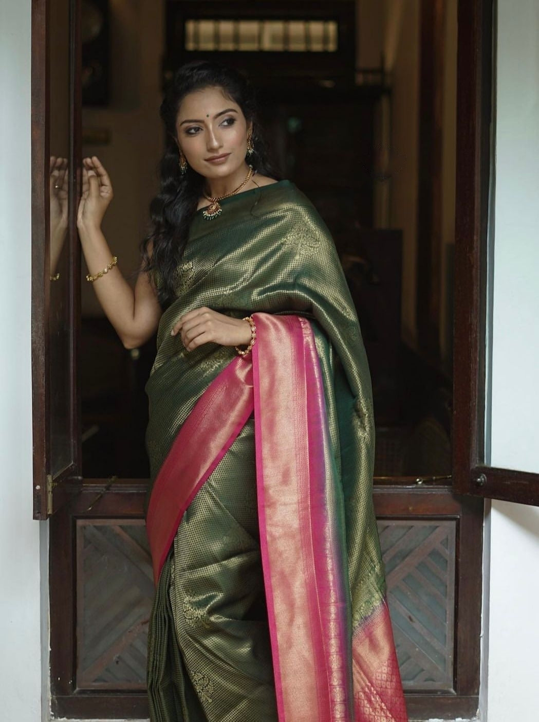 Imbrication Dark Green Soft Silk Saree With Demesne Blouse Piece ClothsVilla