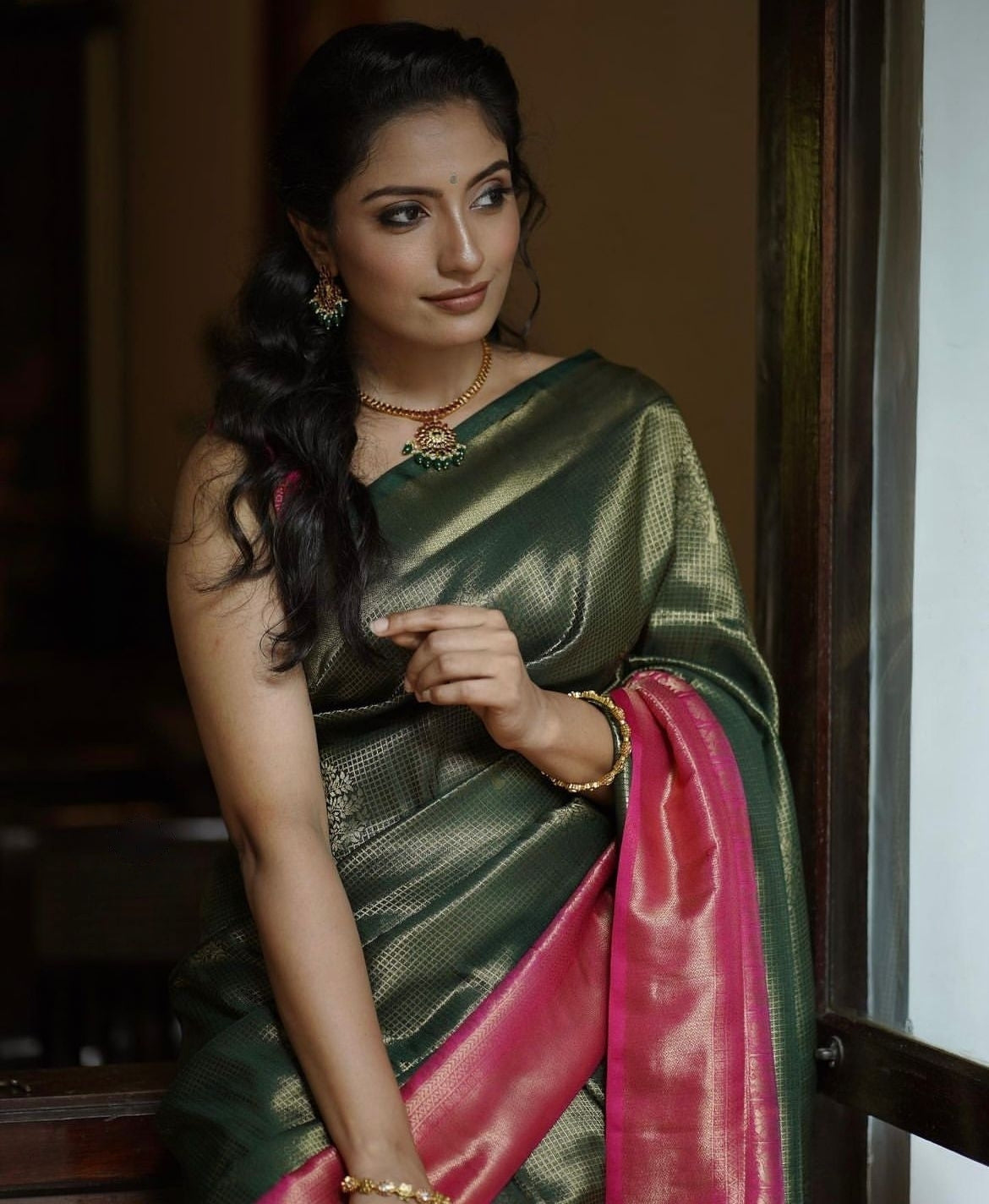 Imbrication Dark Green Soft Silk Saree With Demesne Blouse Piece ClothsVilla