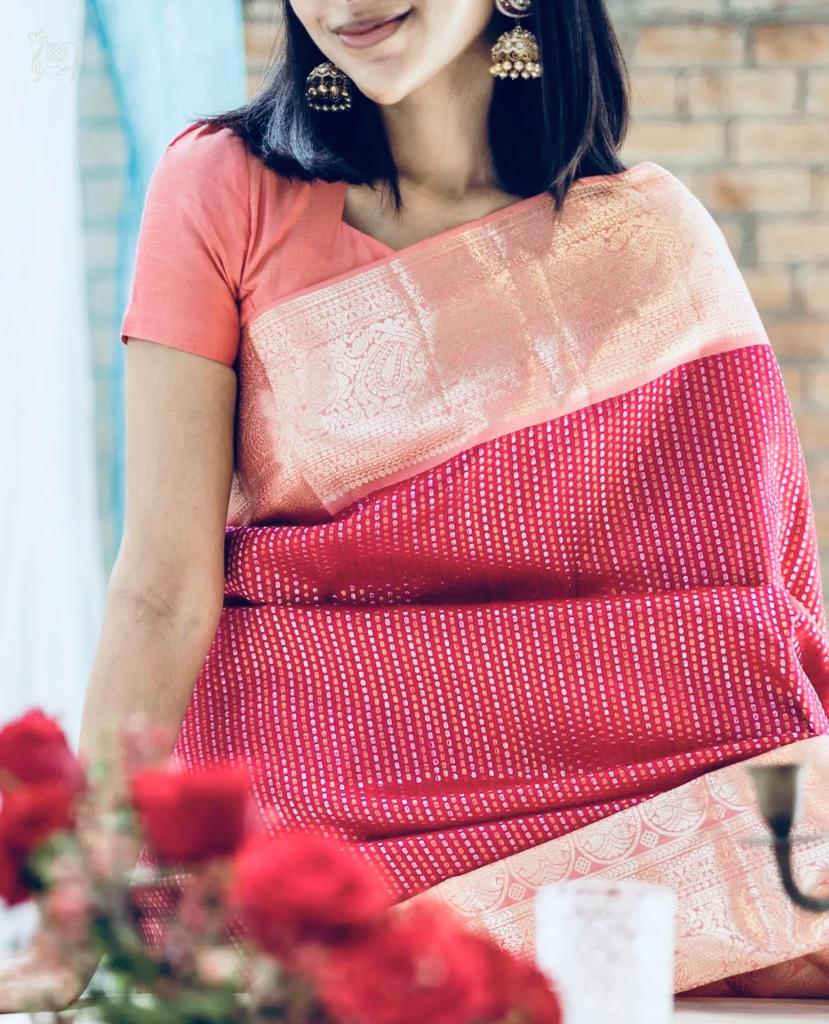 Trendy Pink Soft Silk Saree with Elegant Blouse Piece Secondary image