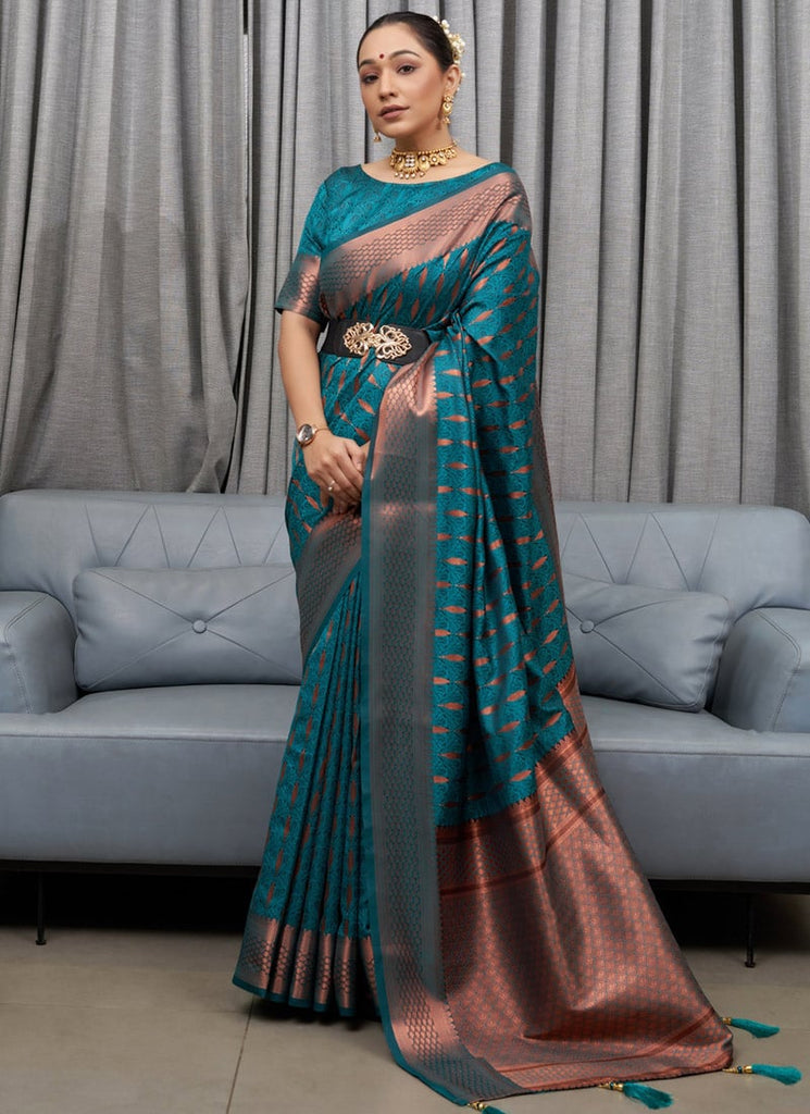 Twirling Rama Soft Silk Saree With Flamboyant Blouse Piece ClothsVilla