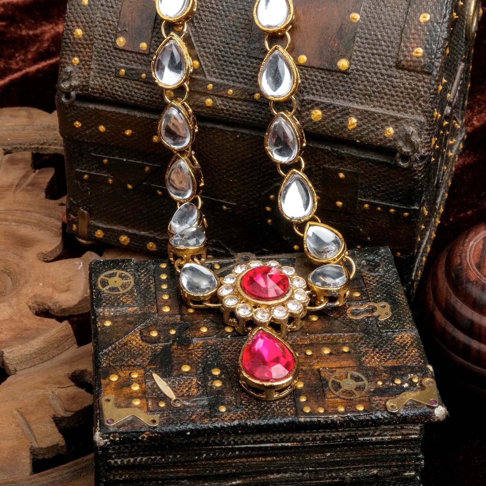 Alloy Gold-plated American Dimond Pink Necklace ClothsVilla