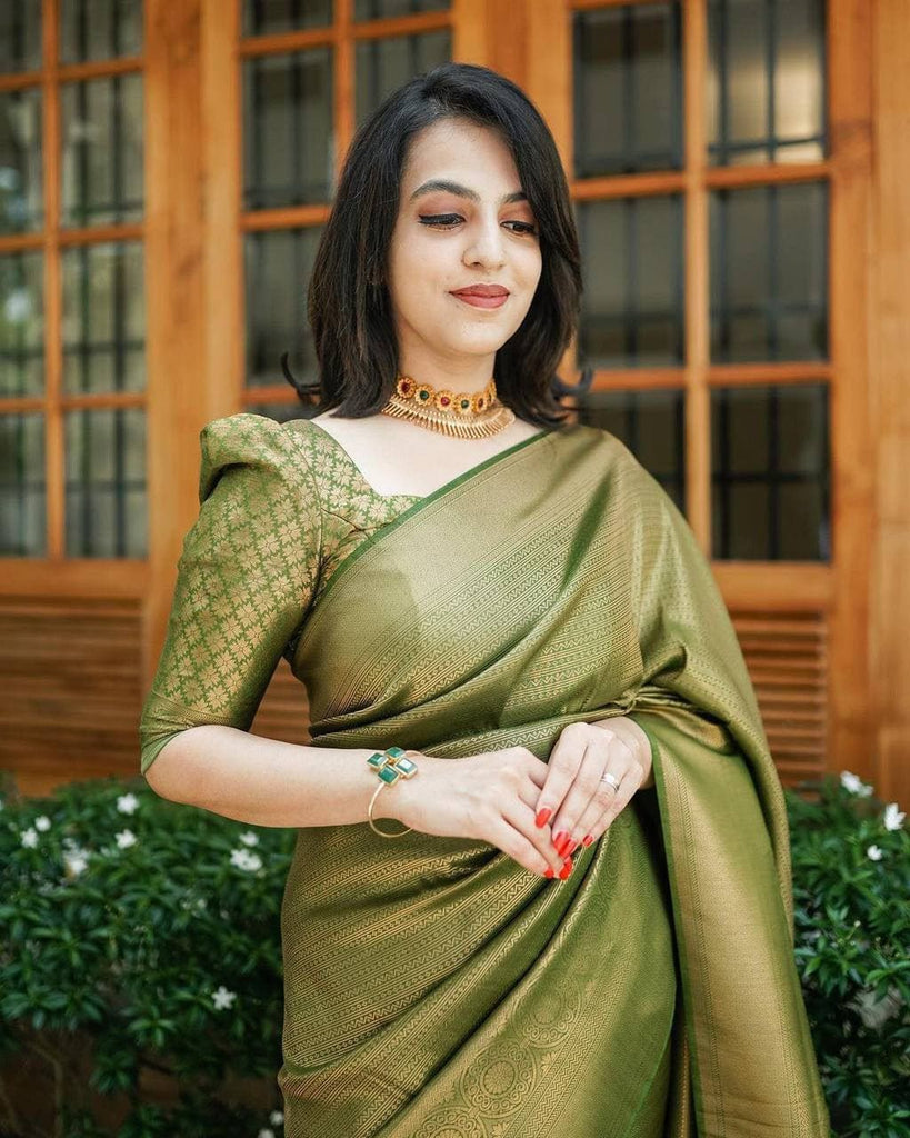 Bucolic Green Soft Kanjivaram Silk Saree With Incredible Blouse Piece ClothsVilla