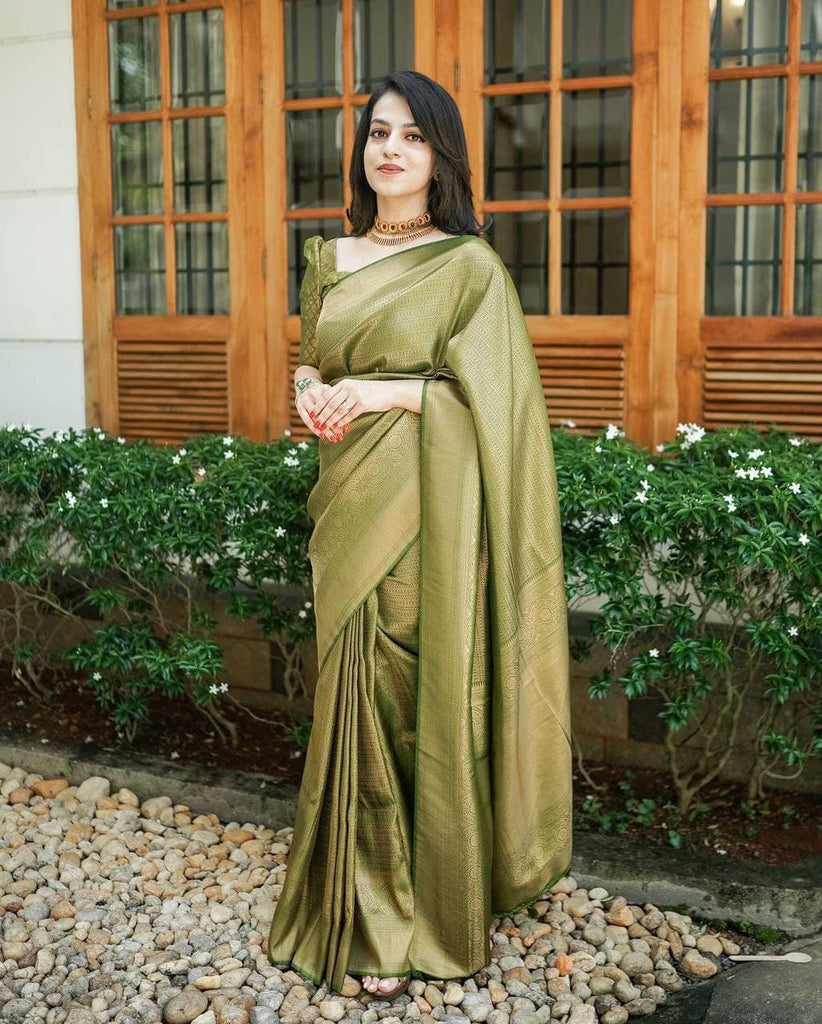 Bucolic Green Soft Kanjivaram Silk Saree With Incredible Blouse Piece ClothsVilla