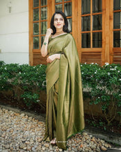 Load image into Gallery viewer, Bucolic Green Soft Kanjivaram Silk Saree With Incredible Blouse Piece ClothsVilla