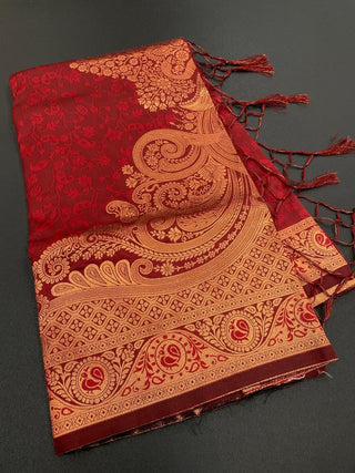 Flattering Maroon Soft Banarasi Silk Saree With Snazzy Blouse Piece ClothsVilla