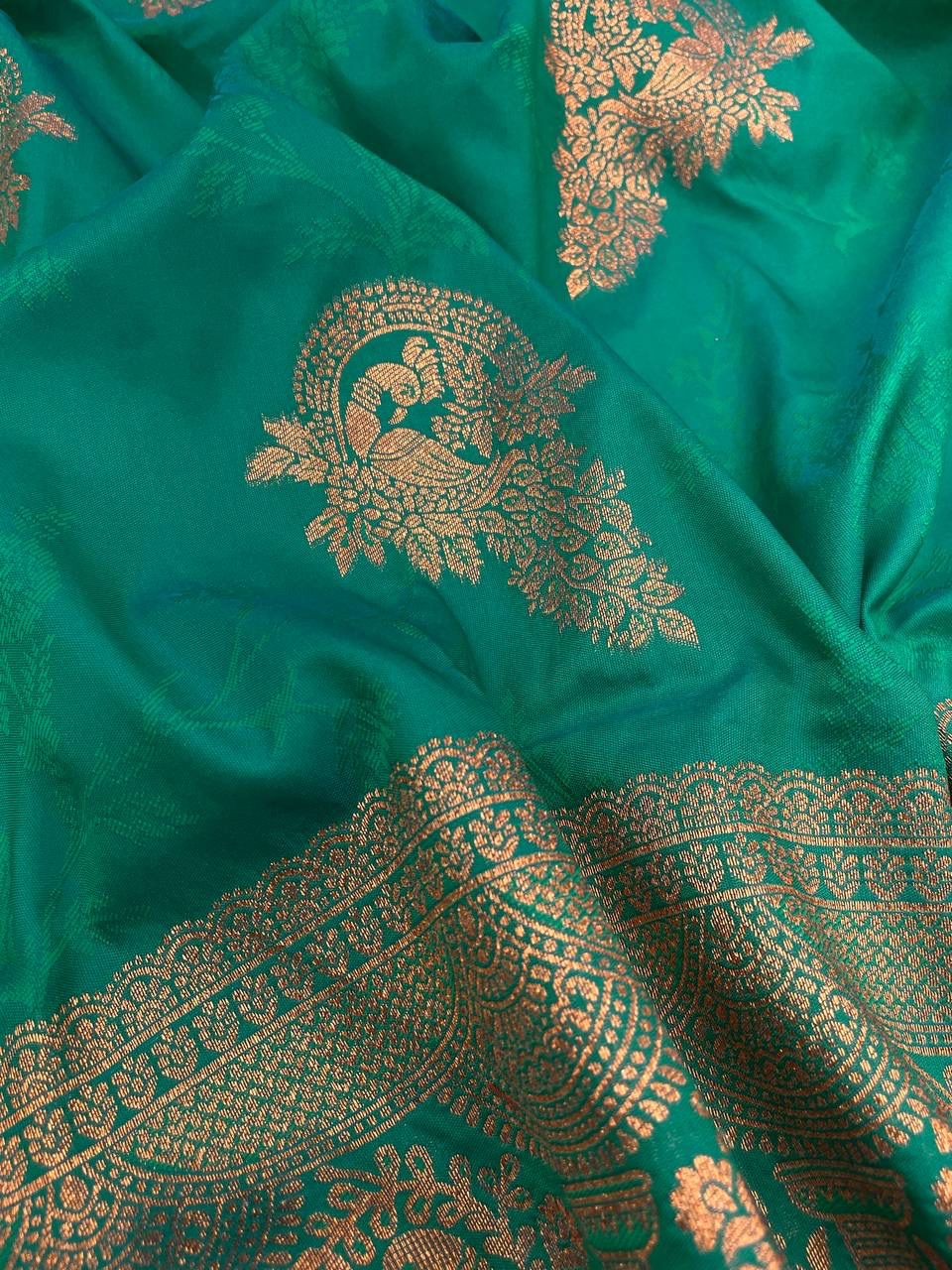 Marvellous Turquoise Soft Banarasi Silk Saree With Snazzy Blouse Piece ClothsVilla