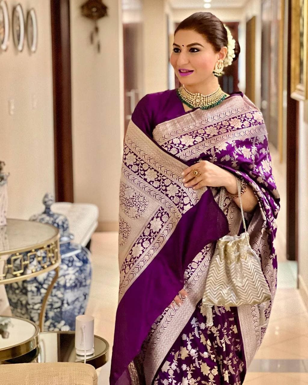 Delectable Purple Soft Banarasi Silk Saree With Gratifying Blouse Piece ClothsVilla