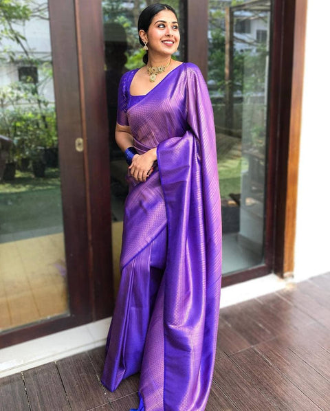 Confounding Blue Soft Kanjivaram Silk Saree With Fragrant Blouse Piece ClothsVilla Main image