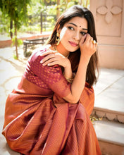 Load image into Gallery viewer, Splendiferous Wine Soft Kanjivaram Silk Saree With Enchanting Blouse Piece ClothsVilla