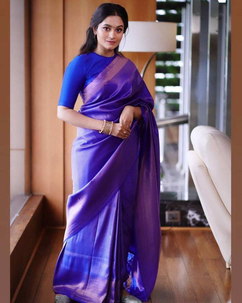 Inspiring Blue Soft Banarasi Silk Saree With Entrancing Blouse Piece ClothsVilla