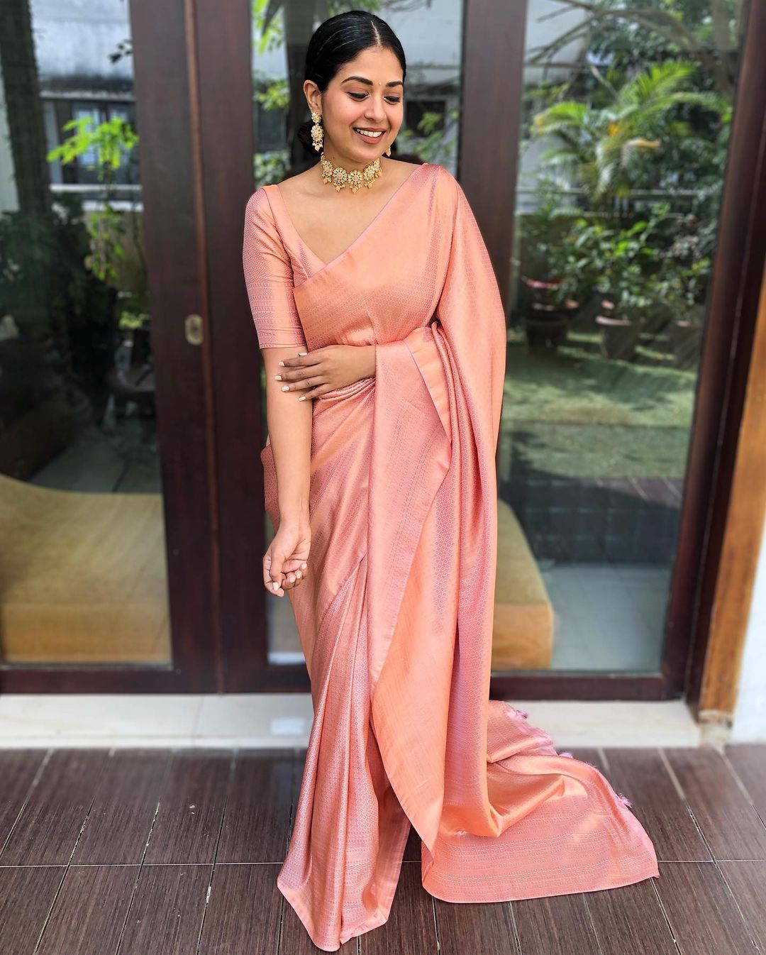 Staggering Pink Soft Banarasi Silk Saree With Amiable Blouse Piece ClothsVilla