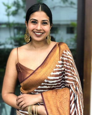 Pleasurable Brown Soft Banarasi Silk Saree With Magnetic Blouse Piece ClothsVilla