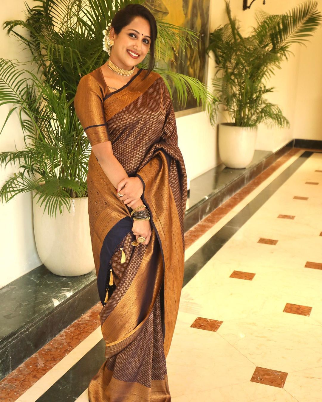 Charming Black Soft Kanjivaram Silk Saree With Surpassing Blouse Piece ClothsVilla Main image