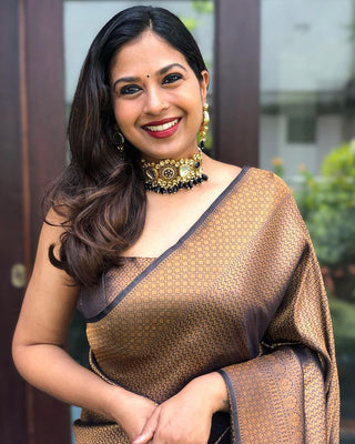 Seraglio Black Soft Silk Saree With Gorgeous Blouse Piece ClothsVilla