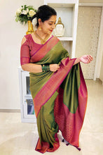 Load image into Gallery viewer, Palimpsest Green Soft Silk Saree With Surreptitious Blouse Piece ClothsVilla