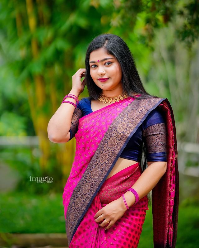 Exuberant Dark Pink Soft Silk Saree With Unequalled Blouse Piece ClothsVilla