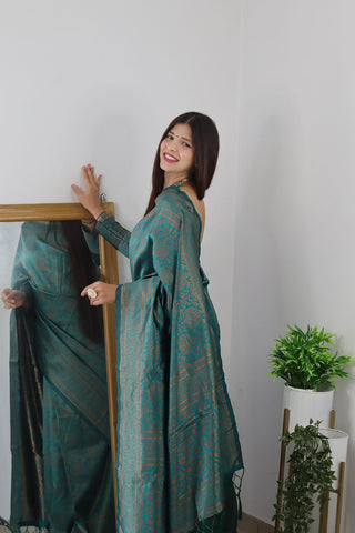 Demanding Rama Soft Banarasi Silk Saree With Lovely Blouse Piece ClothsVilla