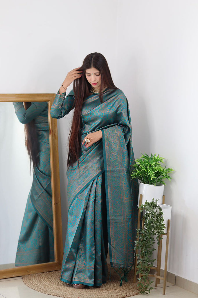 Demanding Rama Soft Banarasi Silk Saree With Lovely Blouse Piece ClothsVilla