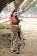 Load image into Gallery viewer, Excellent Green Soft Silk Saree With Ideal Blouse Piece ClothsVilla