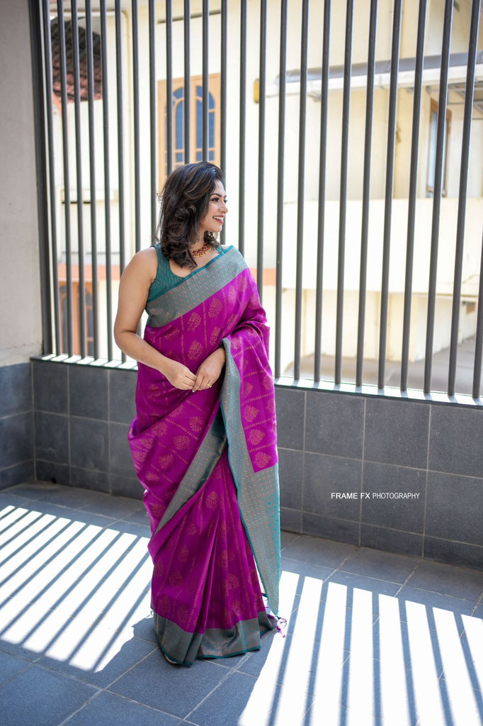 Conflate Purple Soft Banarasi Silk Saree With Stunner Blouse Piece ClothsVilla