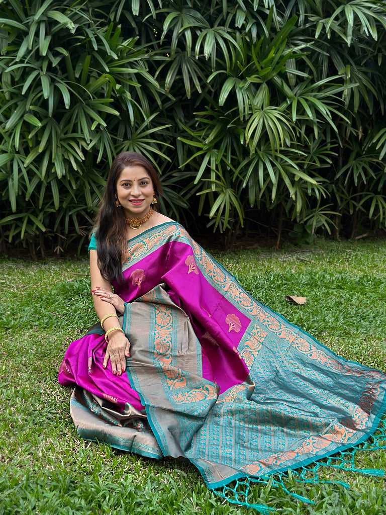 Amiable Purple Soft Banarasi Silk Saree With Moiety Blouse Piece ClothsVilla