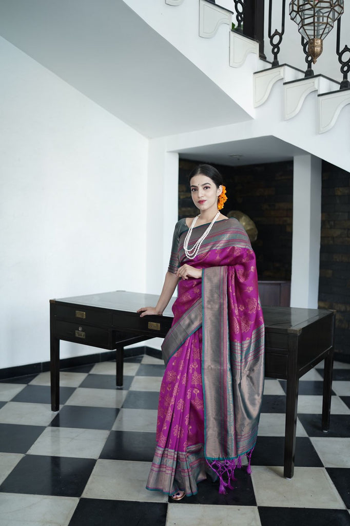 Snappy Purple Soft Banarasi Silk Saree With Magnetic Blouse Piece ClothsVilla