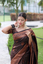 Load image into Gallery viewer, Fantabulous Black Soft Banarasi Silk Saree With Energetic Blouse Piece ClothsVilla