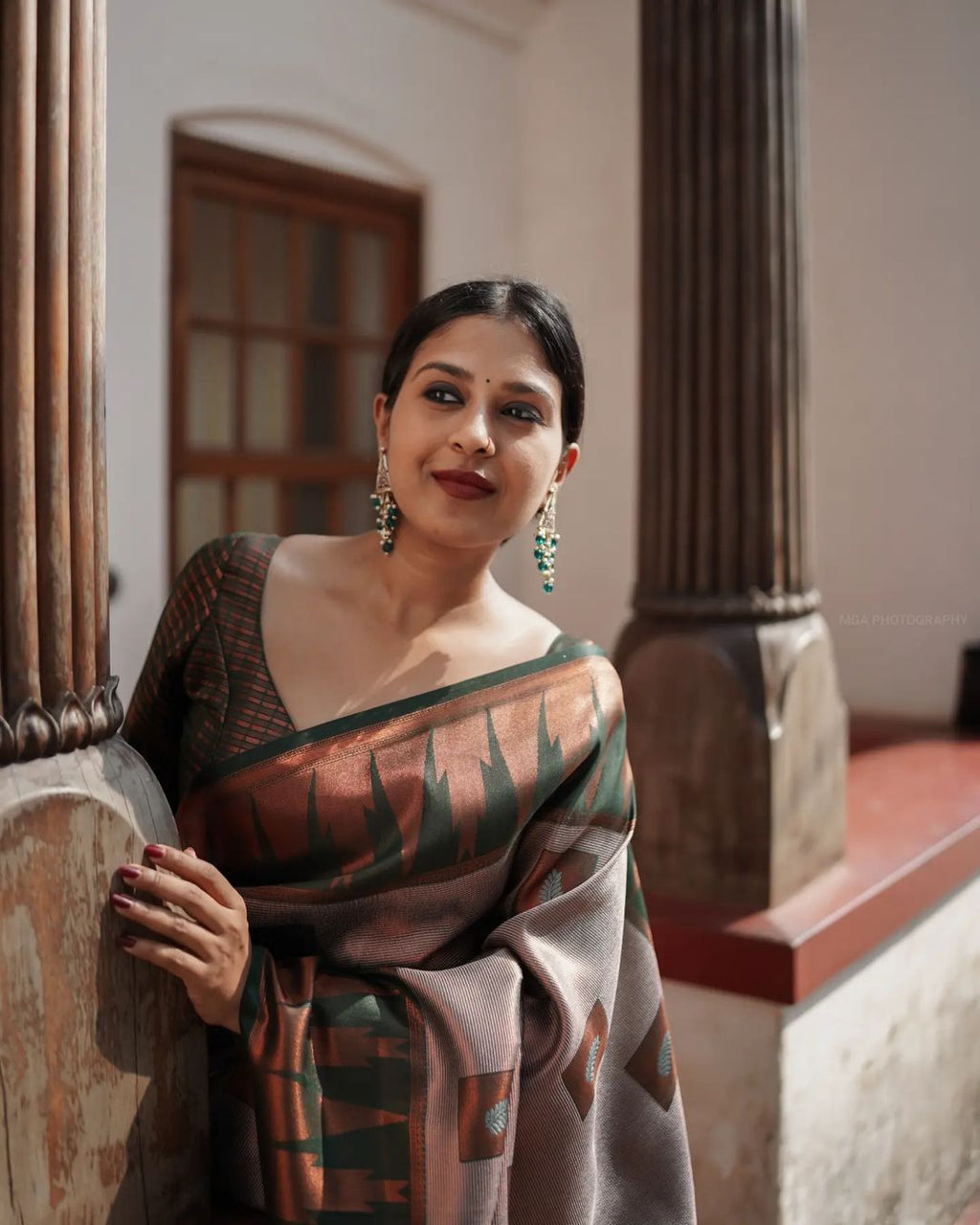 Luxuriant Grey Soft Silk Saree With Panoply Blouse Piece ClothsVilla