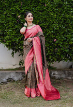 Load image into Gallery viewer, Fragrant Green Soft Banarasi Silk Saree With Artistic Blouse Piece ClothsVilla