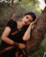Load image into Gallery viewer, Proficient Black Soft Banarasi Silk Saree With Tremendous louse Piece ClothsVilla