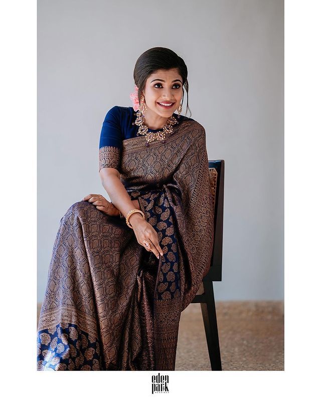 Beauteous Navy Blue Soft Silk Saree With Hypnotic Blouse Piece ClothsVilla