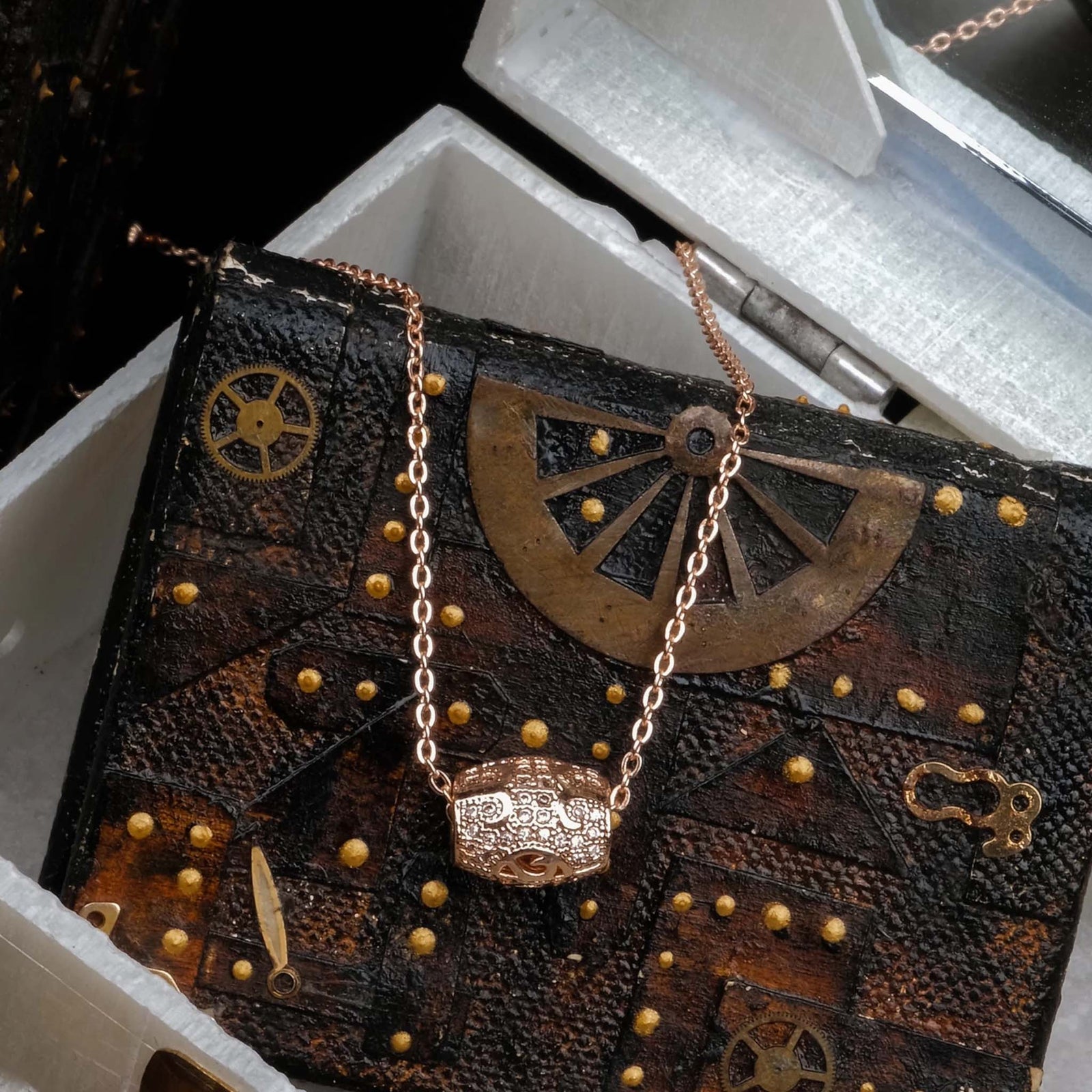 American Dimond Pendent With Chain-69 Gold- Gold-plated Diamond Brass Pendant ClothsVilla