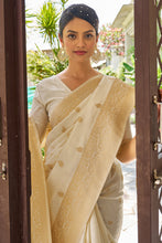 Load image into Gallery viewer, Lagniappe Beige Kanjivaram Silk Saree With Dissemble Blouse Piece Bvipul