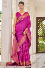 Load image into Gallery viewer, Cynosure Purple Kanjivaram Silk Saree With Inspiring Blouse Piece Bvipul