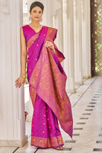 Load image into Gallery viewer, Cynosure Purple Kanjivaram Silk Saree With Inspiring Blouse Piece Bvipul