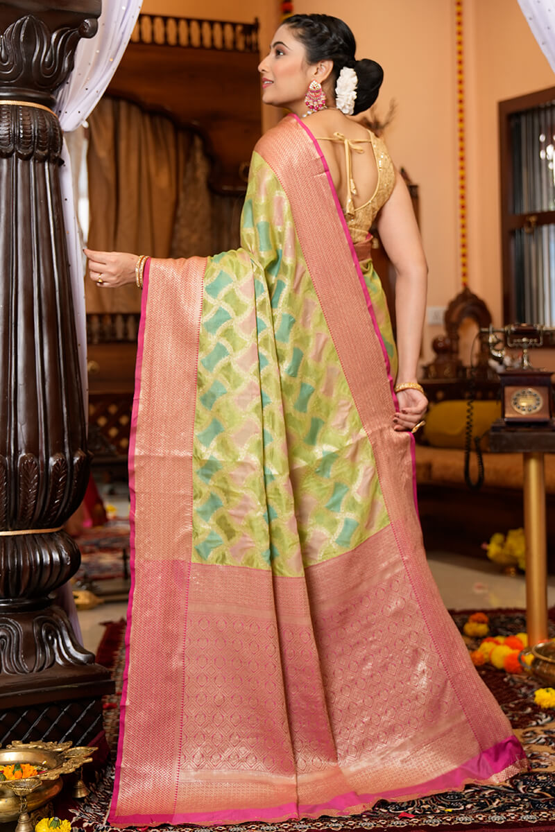 Blissful Green Organza Silk Saree With Redolent Blouse Piece Bvipul