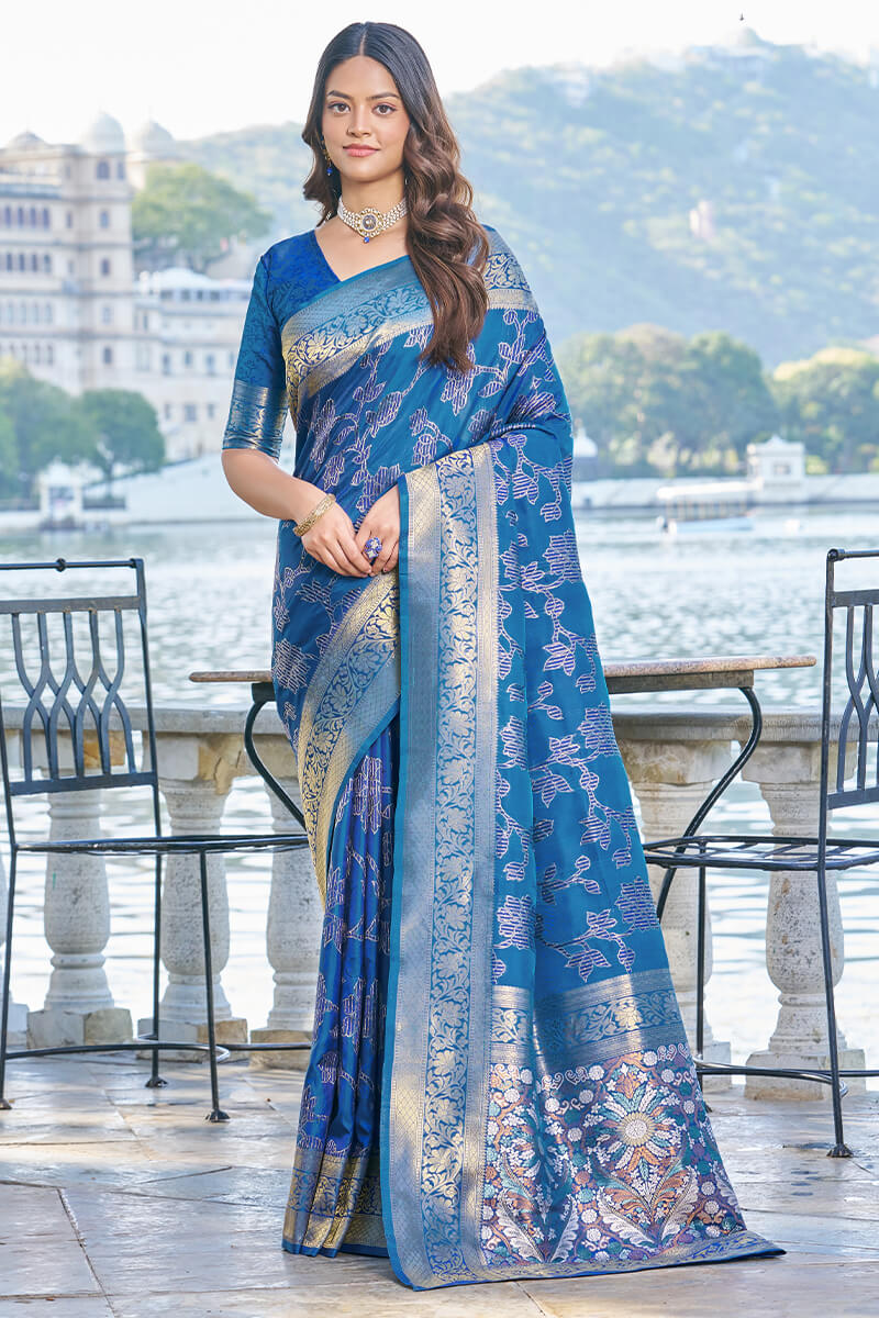 Beautiful Blue Kanjivaram Silk Saree With Entrancing Blouse Piece