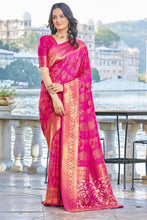 Load image into Gallery viewer, Smart Dark Pink Kanjivaram Silk Saree With Ailurophile Blouse Piece Bvipul