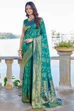 Load image into Gallery viewer, Jazzy Rama Kanjivaram Silk Saree With Engaging Blouse Piece Bvipul