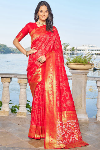 Desiring Red Kanjivaram Silk Saree With Supernal Blouse Piece Bvipul